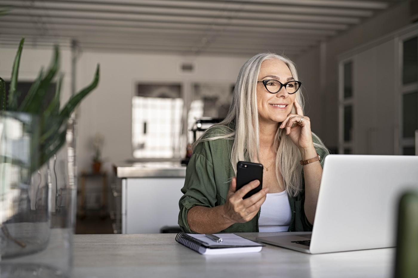 femme en télétravail
