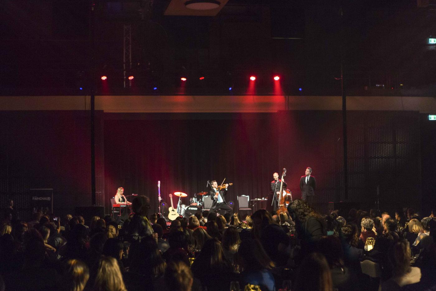 Famille Painchaud on stage at Manège militaire de Québec