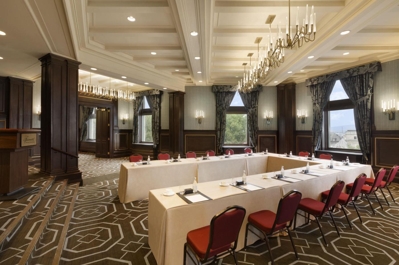 salle petit Frontenac