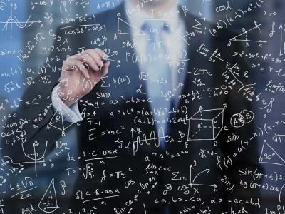 QDA-formuleMathematique-1400x900.jpg