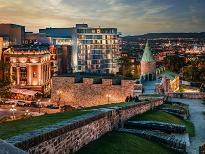 Québec City Capitole hotel at night time