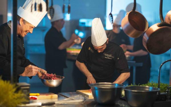 Chef Meesen and team, George V 