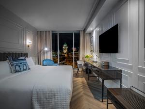 Accommodation